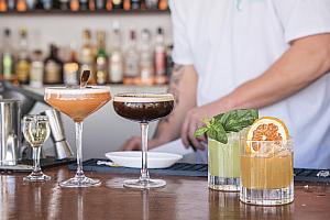 Sea Club bar